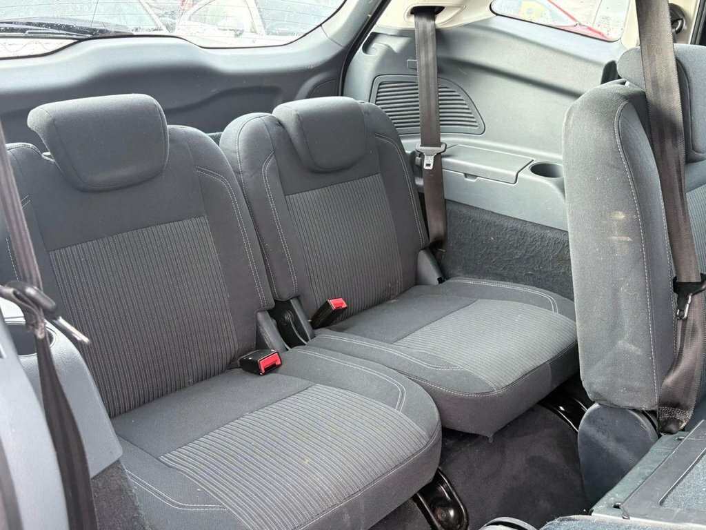 Ford Grand C-Max 1.6 Zetec Euro 5 2012 White #20