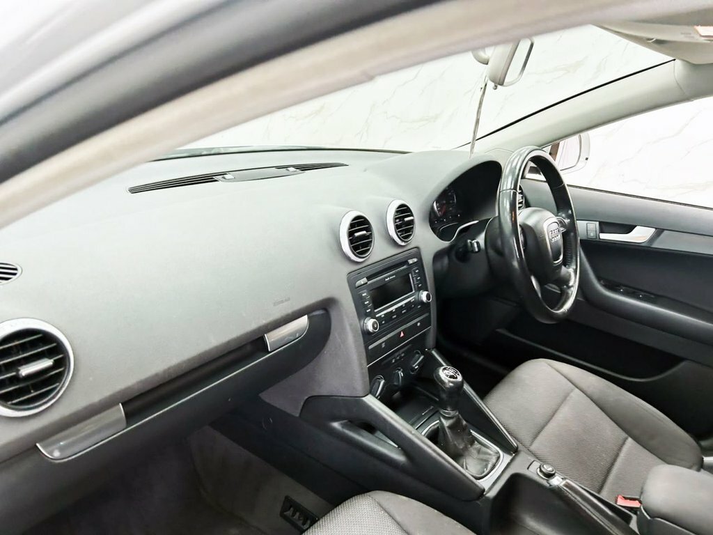Audi A3 1.9 Tdie Sport Euro 4 Silver #11