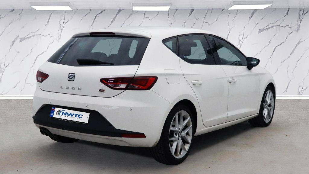 Seat Leon 2L Fr White #4