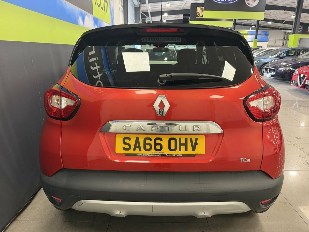 Renault Captur 0.9L Signature Nav Red #5