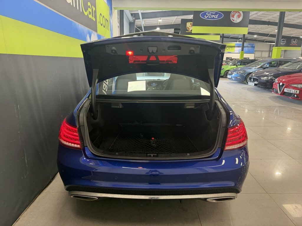 Mercedes-Benz E Class 3.5L Amg Line Edition Blue #6