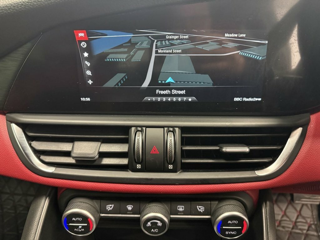 Alfa Romeo Giulia 2.2 Td Speciale Euro 6 Ss Red #24