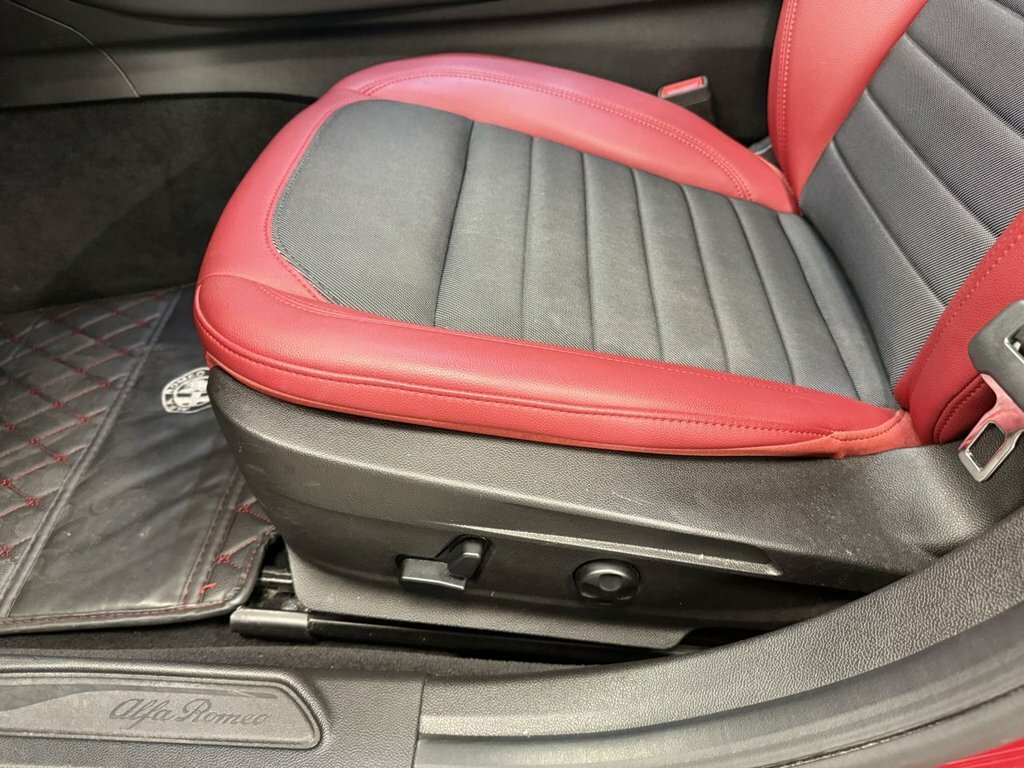 Alfa Romeo Giulia 2.2 Td Speciale Euro 6 Ss Red #31