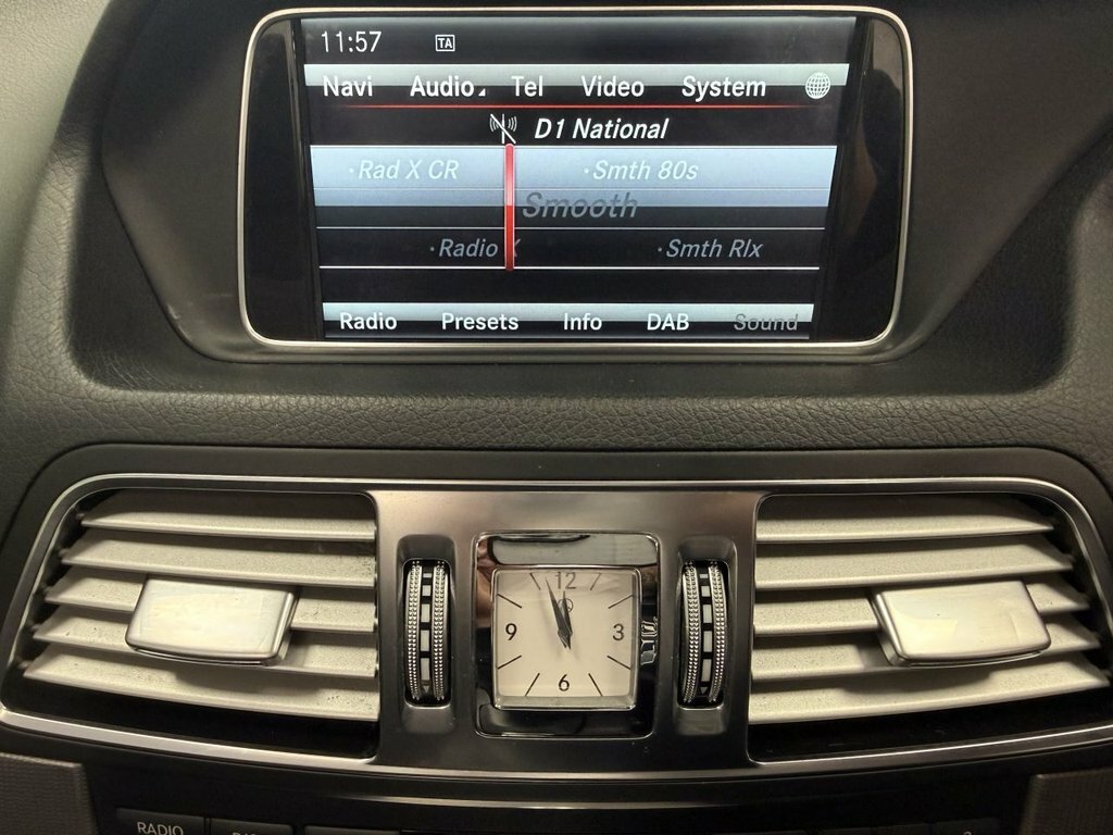Mercedes-Benz E Class E350 Bluetec Amg Sport 7G-tronic Black #26
