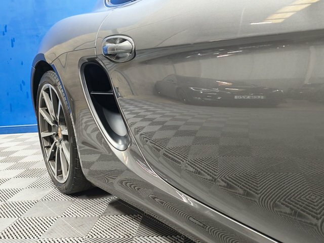 Porsche Cayman 981 Coupe Grey