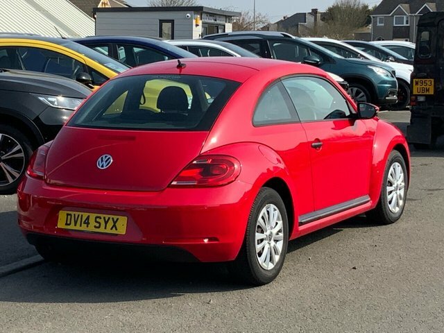 Volkswagen Beetle Tdi Bluemotion Technology Red #3