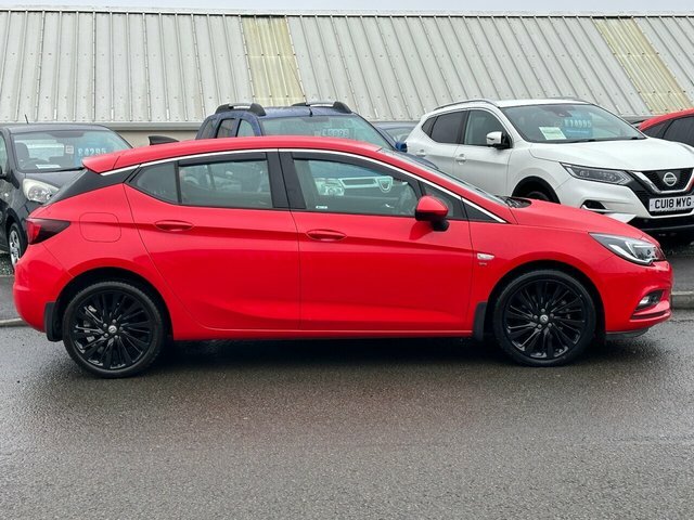Vauxhall Astra Sri Nav Cdti Red #2