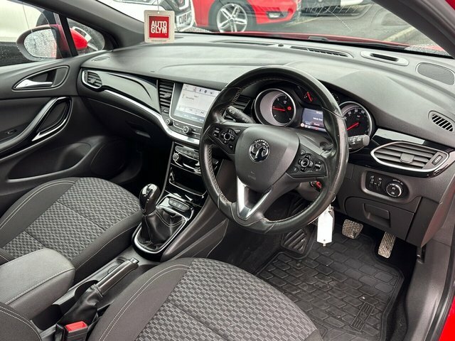 Vauxhall Astra Sri Nav Cdti Red #5