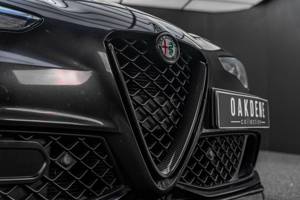 Alfa Romeo Giulia 2.2 Td Speciale Euro 6 Ss Black #42