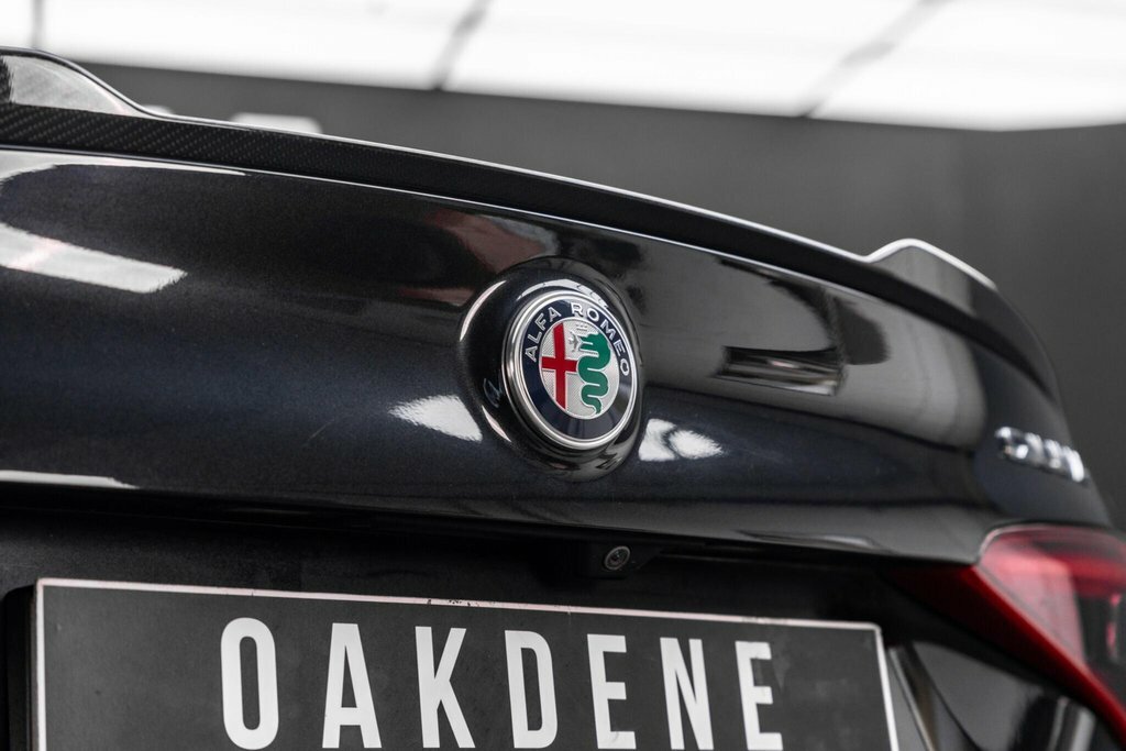 Alfa Romeo Giulia 2.2 Td Speciale Euro 6 Ss Black #44