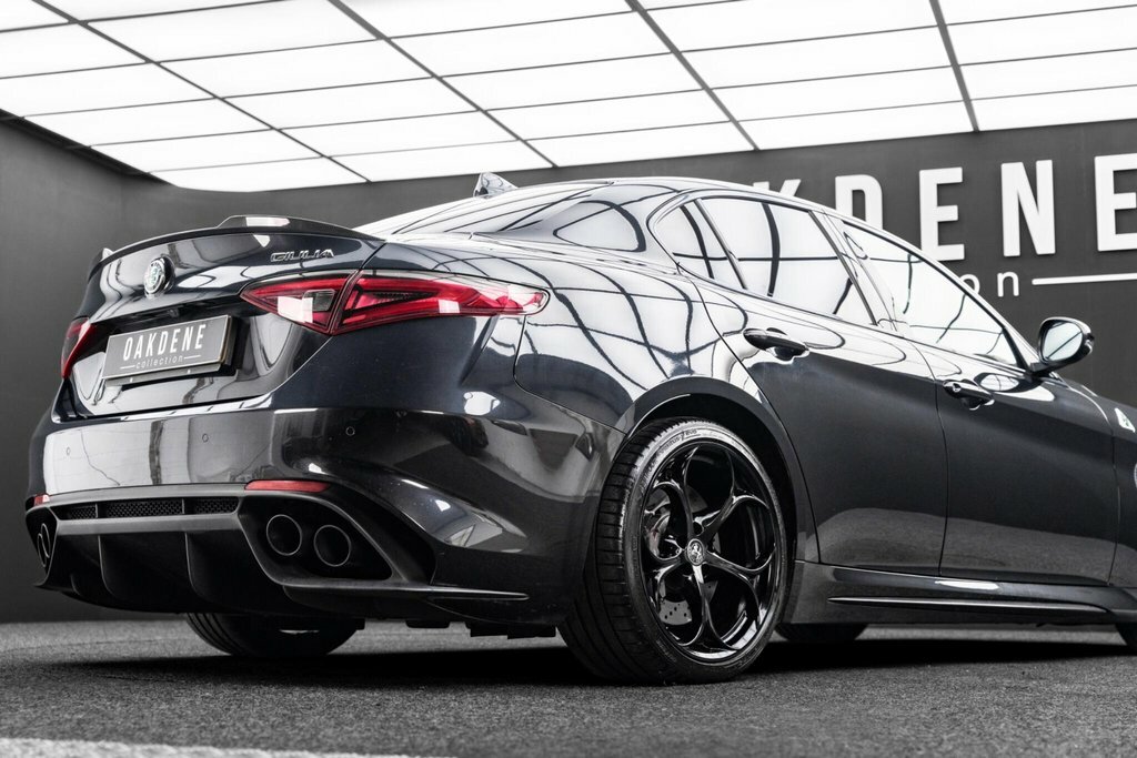 Alfa Romeo Giulia 2.2 Td Speciale Euro 6 Ss Black #15
