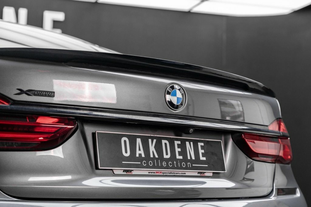 BMW 7 Series 730D M Sport Grey #41