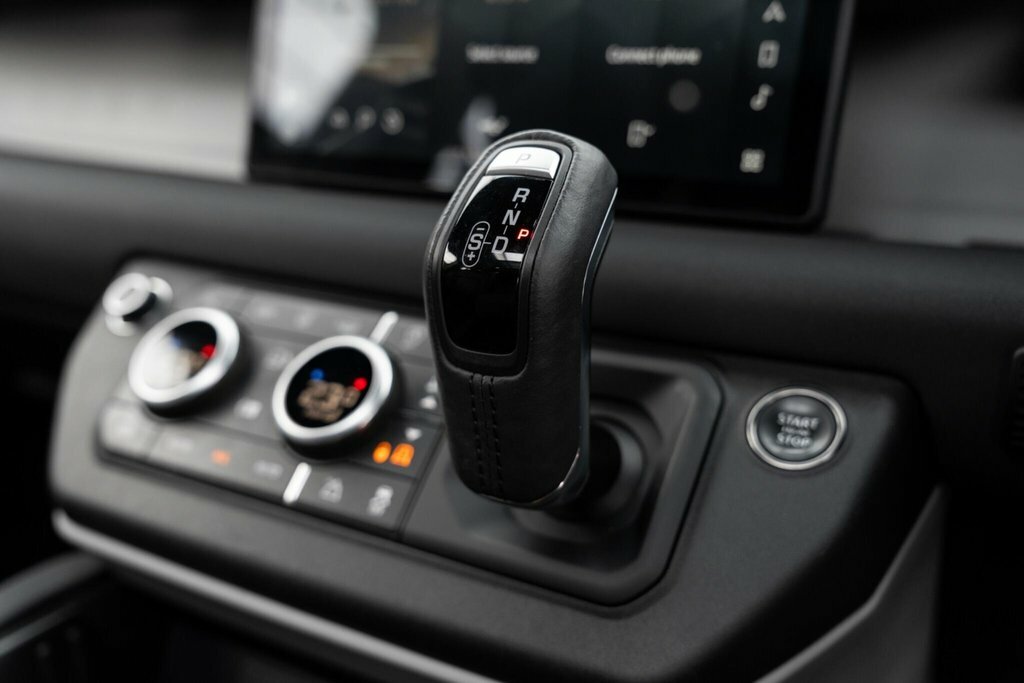 Land Rover Defender 110 D250 X-dynamic Hse Carpathian Grey Grey #44