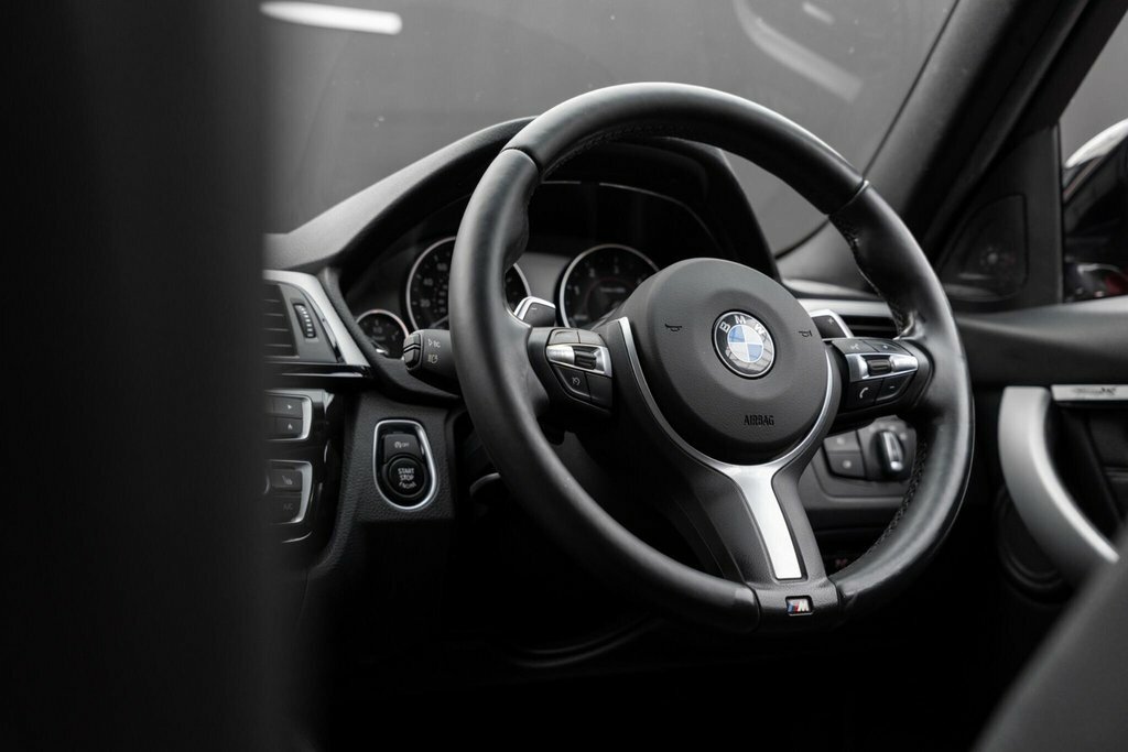 BMW 3 Series 316D Sport Black #35