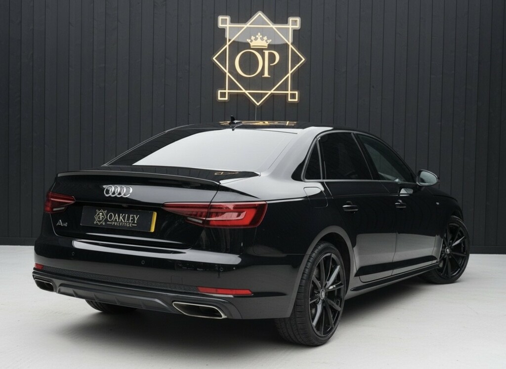Audi A4 2.0 Tfsi 35 Black Edition Black #2