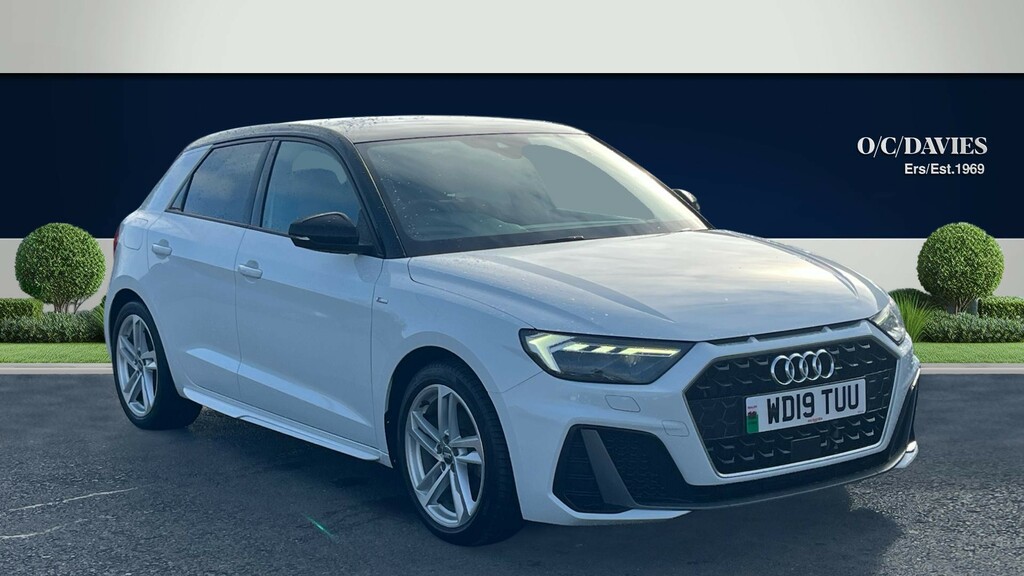 Audi A1 1.5 Tfsi 35 S Line Sportback Eur White