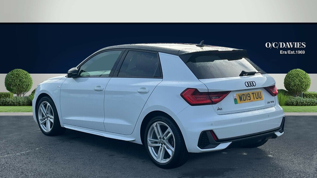 Audi A1 1.5 Tfsi 35 S Line Sportback Eur White #3