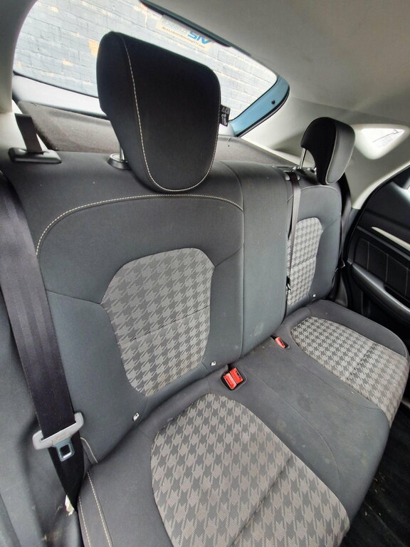 MG ZS Suv 1.5 Vti-tech Limited Edition Euro 6 Ss White #31