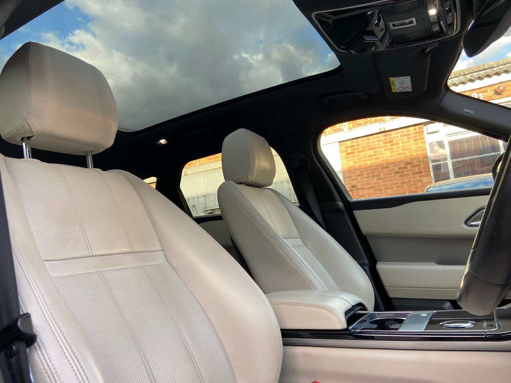 Land Rover Range Rover Velar Range Rover Velar 2.0 D240 R-dynamic Hse Silver #47