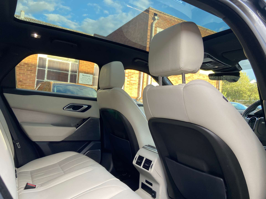 Land Rover Range Rover Velar Range Rover Velar 2.0 D240 R-dynamic Hse Silver #46