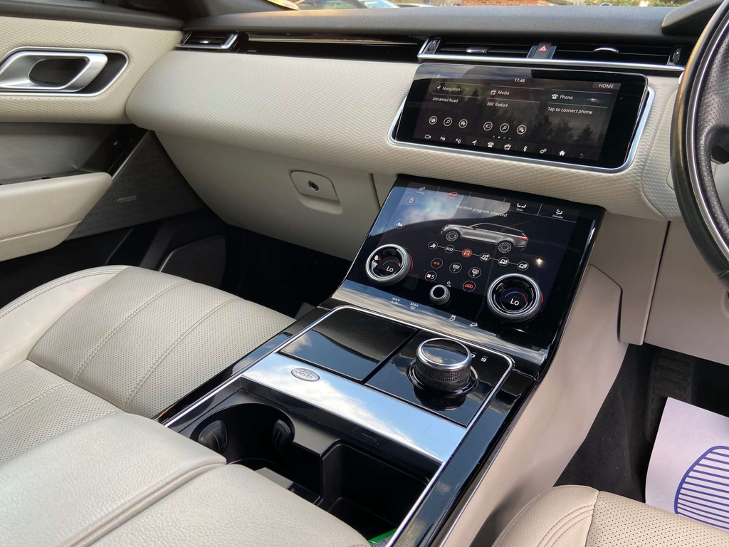 Land Rover Range Rover Velar Range Rover Velar 2.0 D240 R-dynamic Hse Silver #19