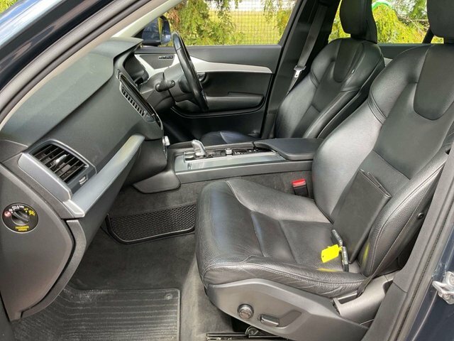 Volvo XC90 2.0H T8 Twin Engine 10.4Kwh Momentum Suv Petro Blue #4