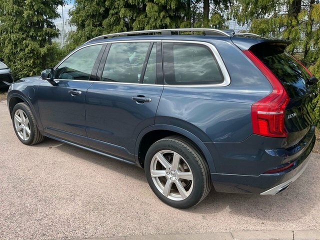 Volvo XC90 2.0H T8 Twin Engine 10.4Kwh Momentum Suv Petro Blue