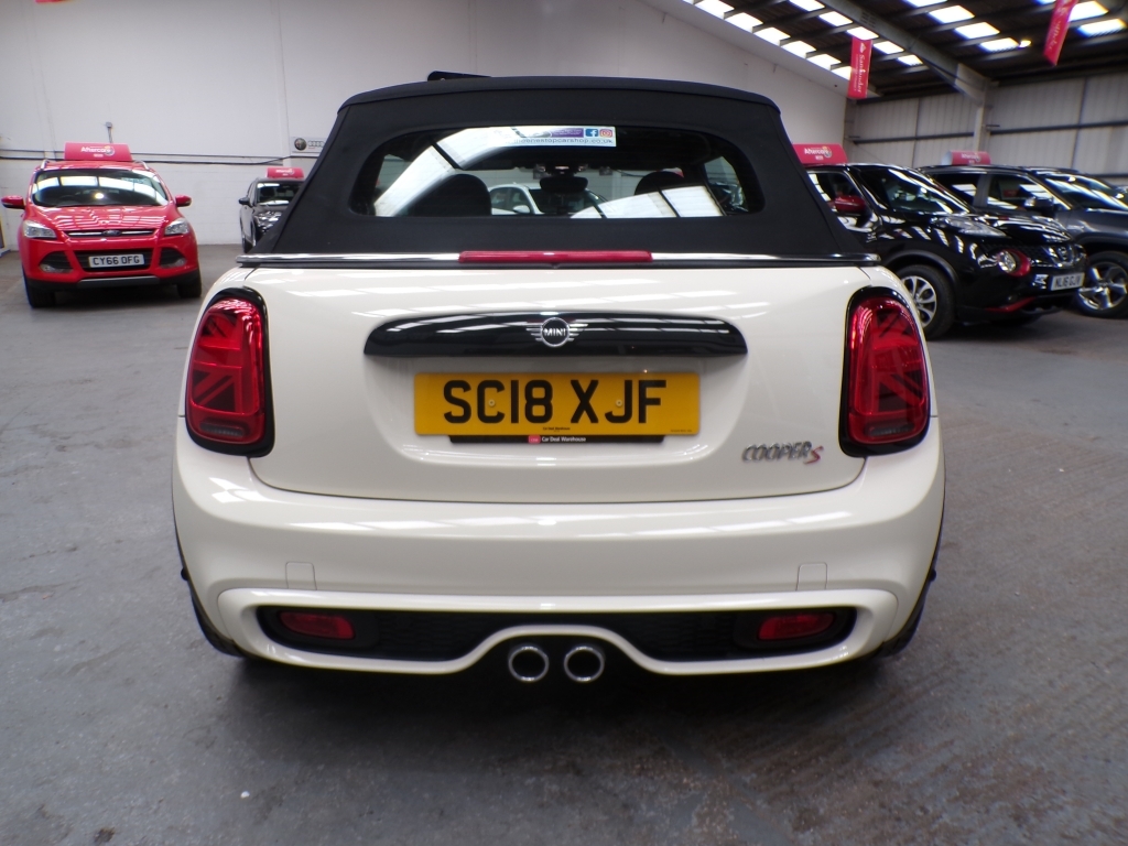 Mini Convertible 2.0 Cooper S White #6