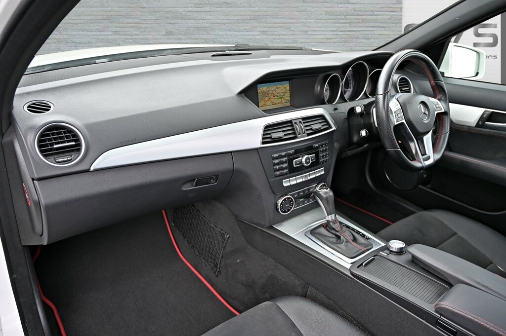 Mercedes-Benz C Class 1.8L Sport Black #15