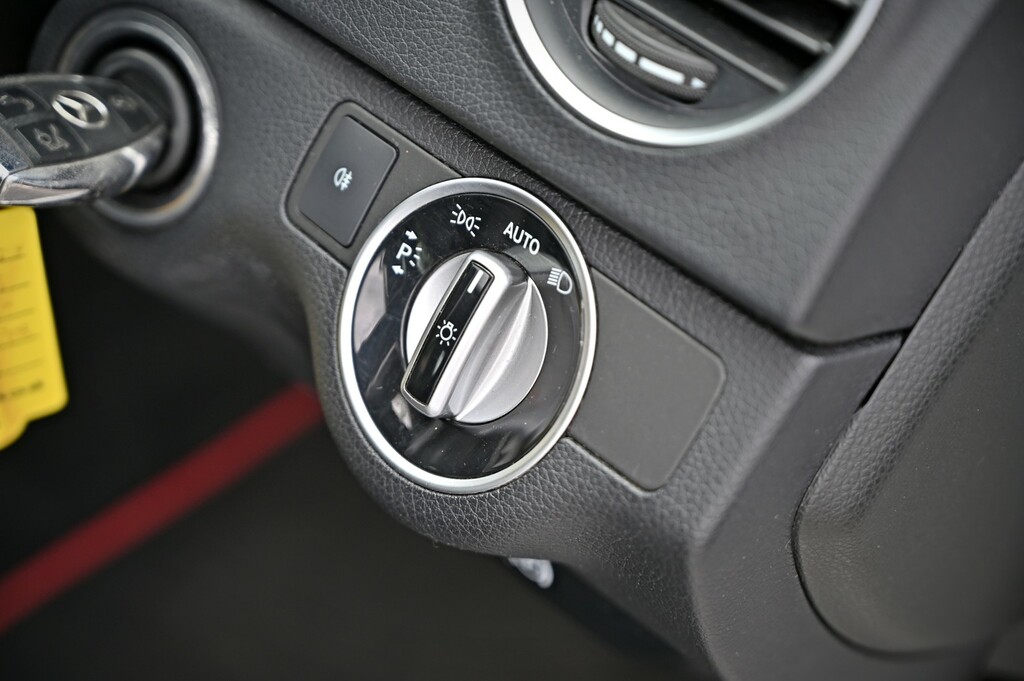 Mercedes-Benz C Class 1.8L Sport Black #21