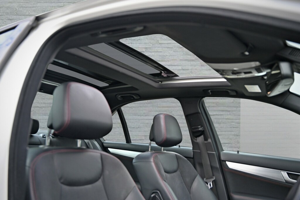 Mercedes-Benz C Class 1.8L Sport Black #10