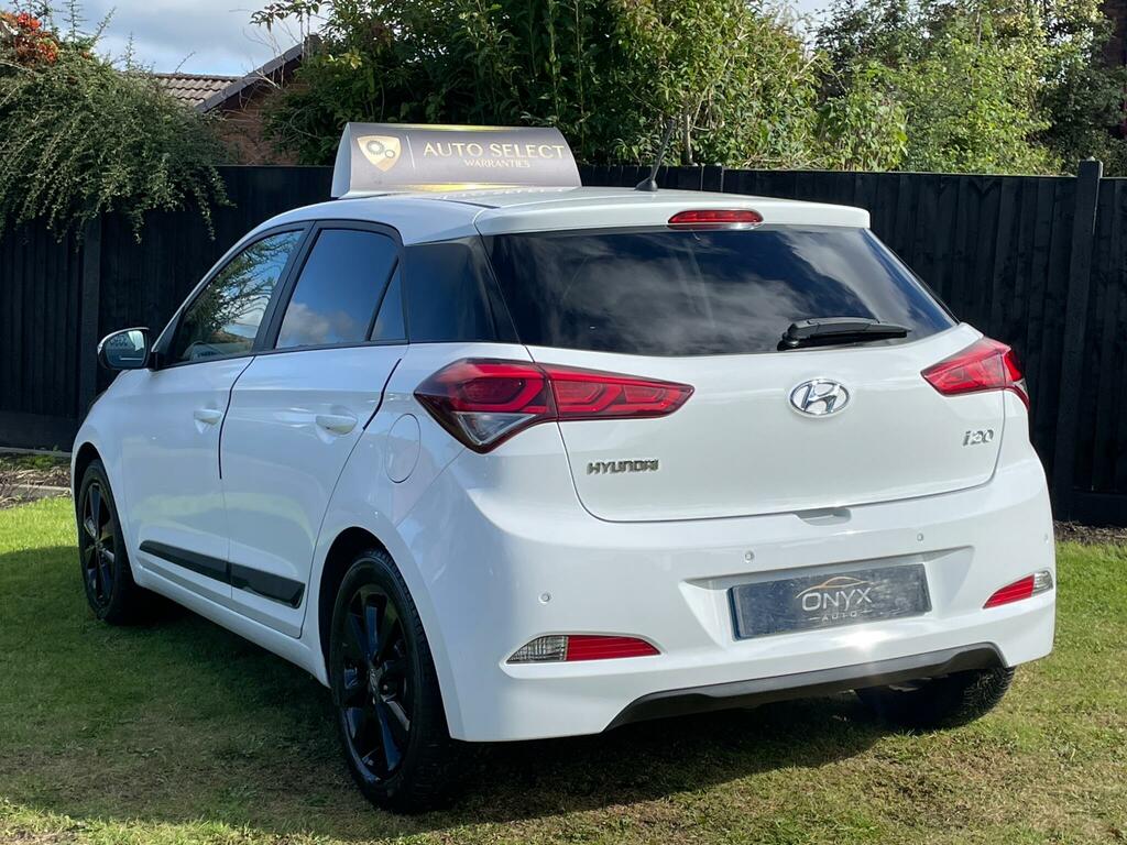 Hyundai I20 Premium White #5