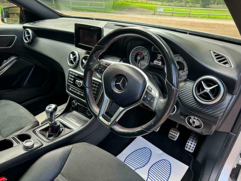 Mercedes-Benz A Class 2.1 A 200 D Amg Line 134 Bhp White #15