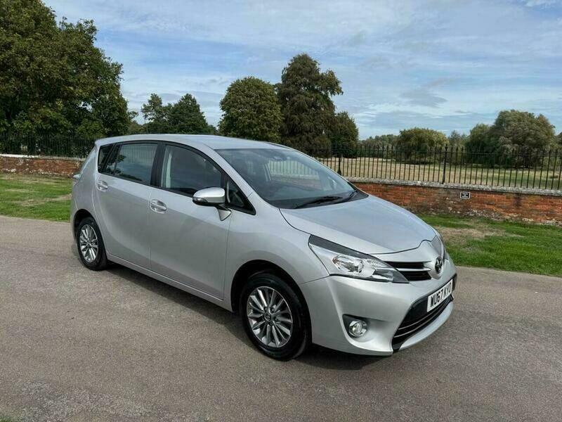 Toyota Verso 1.6 V-matic Icon Euro Silver #2