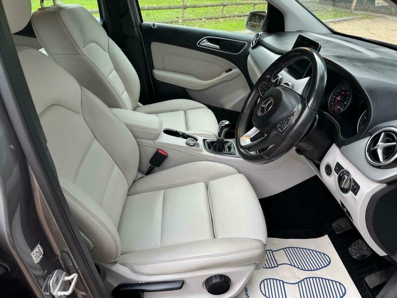 Mercedes-Benz B Class B180d Sport Premium  #19