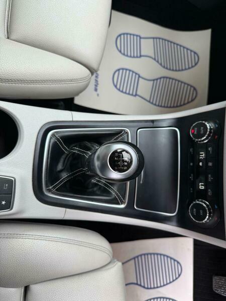 Mercedes-Benz B Class B180d Sport Premium  #23