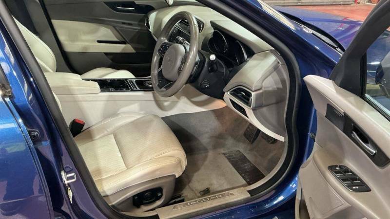 Jaguar XE 2.0 Prestige 161 Bhp 1 Previous Owner Red #9
