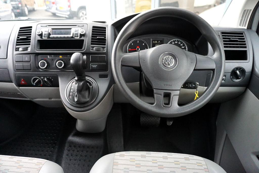Volkswagen Transporter Tdi T30 Highline Black #7