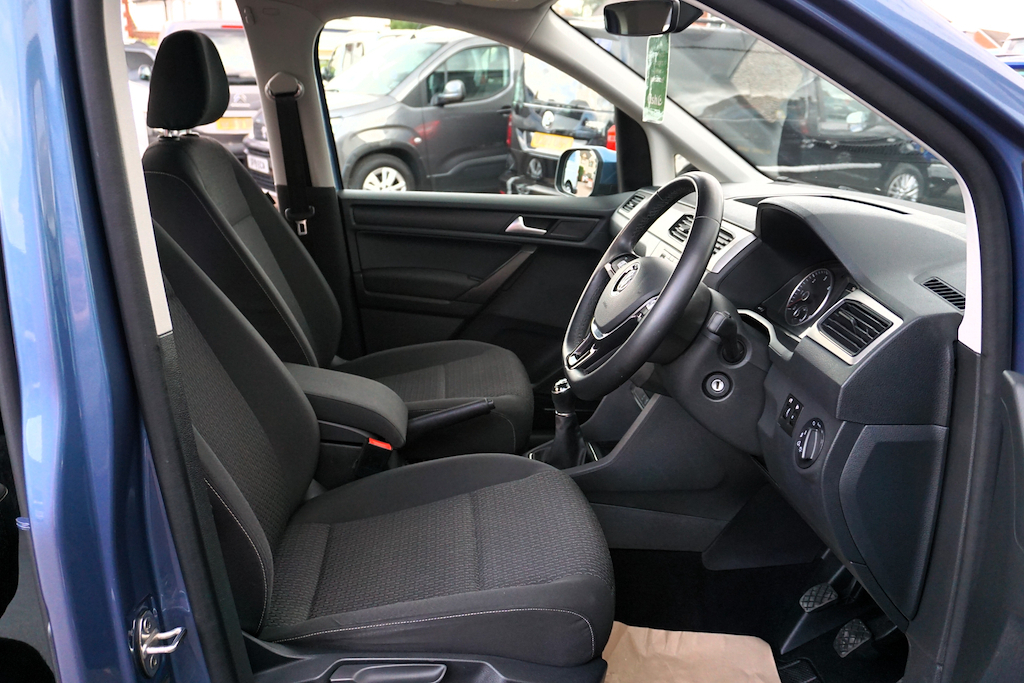 Volkswagen Caddy Life 2.0 Tdi Purple #7