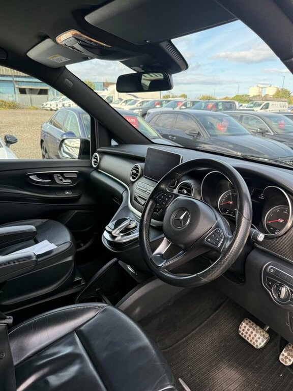 Mercedes-Benz V Class 2.2 V250d Amg Line Mpv G-tronic Euro 6 Black