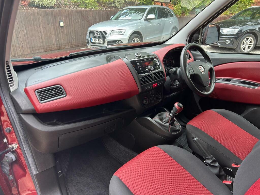 Fiat Doblo 1.6 Multijet Lounge Euro 6 Red #4