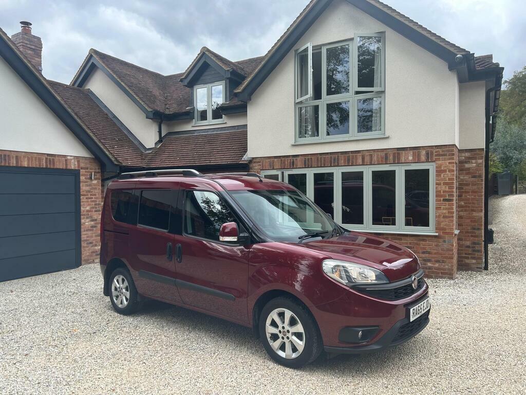 Fiat Doblo 1.6 Multijet Lounge Euro 6 Red