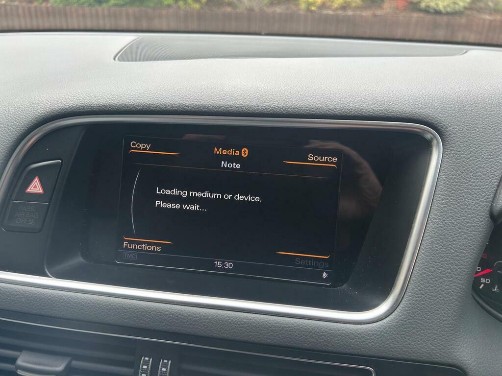 Audi Q5 2.0 Tdi Quattro S Line Plus 175 Bhp 4Wd Black #25