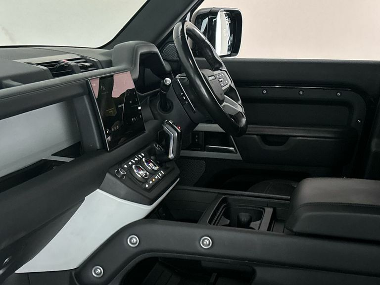 Land Rover Defender P400e 15.4Kwh X-dynamic Hse Black #22