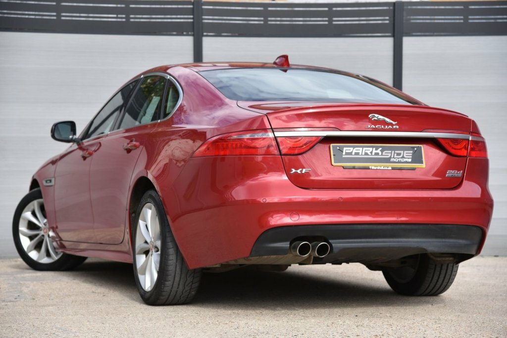 Jaguar XF 2L R-sport Red #3