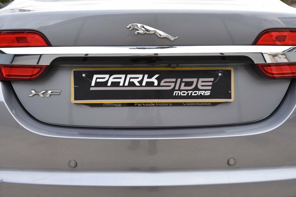 Jaguar XF 3.0D V6 S Portfolio Start Stop Grey #16