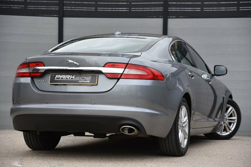 Jaguar XF 3.0D V6 S Portfolio Start Stop Grey #7