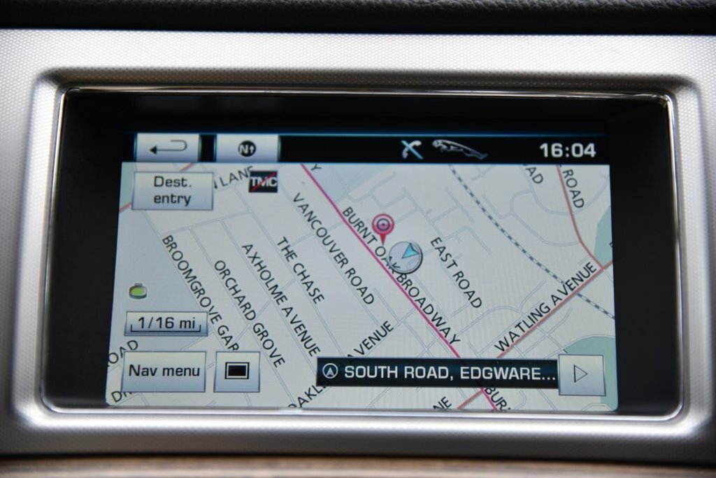 Jaguar XF 3.0D V6 S Portfolio Start Stop Grey #42