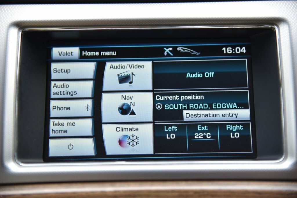 Jaguar XF 3.0D V6 S Portfolio Start Stop Grey #41