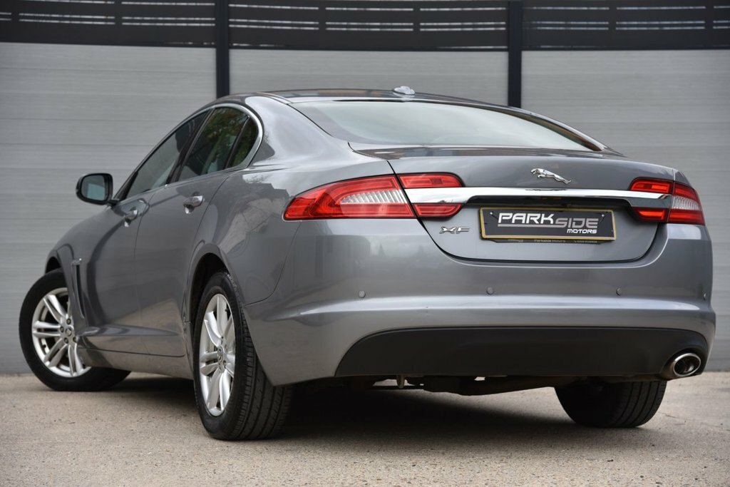 Jaguar XF 3.0D V6 S Portfolio Start Stop Grey #8